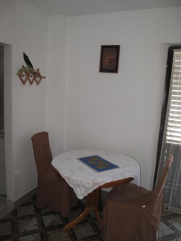 Apartments Zuvela Korčula Стая снимка