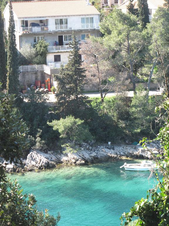 Apartments Zuvela Korčula Екстериор снимка
