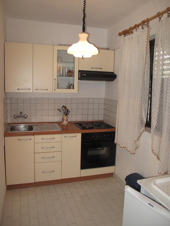 Apartments Zuvela Korčula Стая снимка